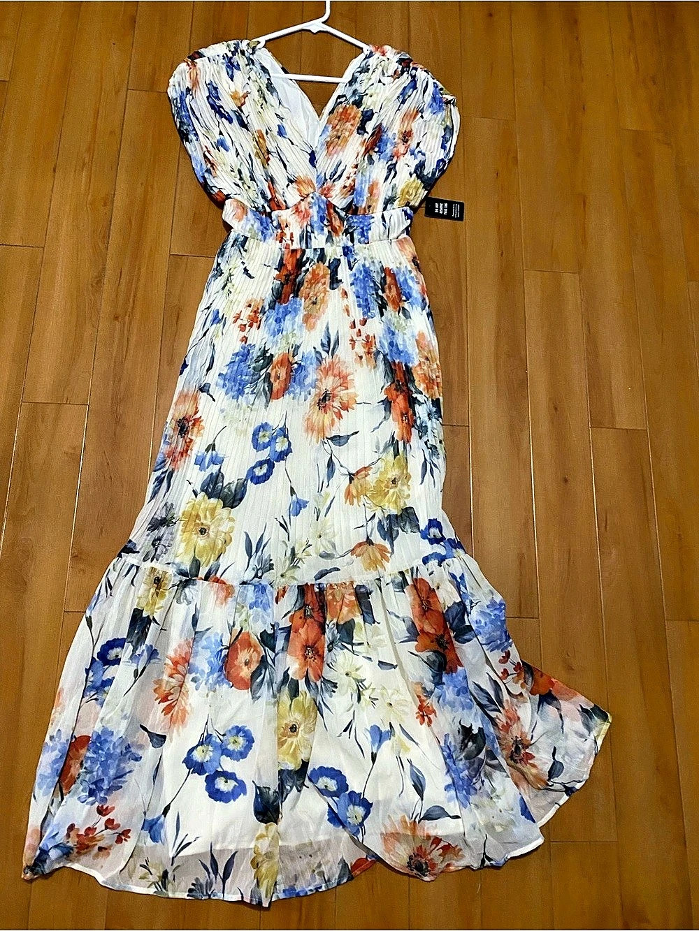 Express Printed V-Neck Pleated Maxi Dress White & Blue Small NWT